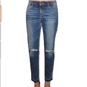 Joe’s Jeans The Ex-Lover Boyfriend Straight Ankle Raw Edge Hem Distressed